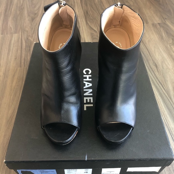 Chanel open toe booties - Picture 4 of 8